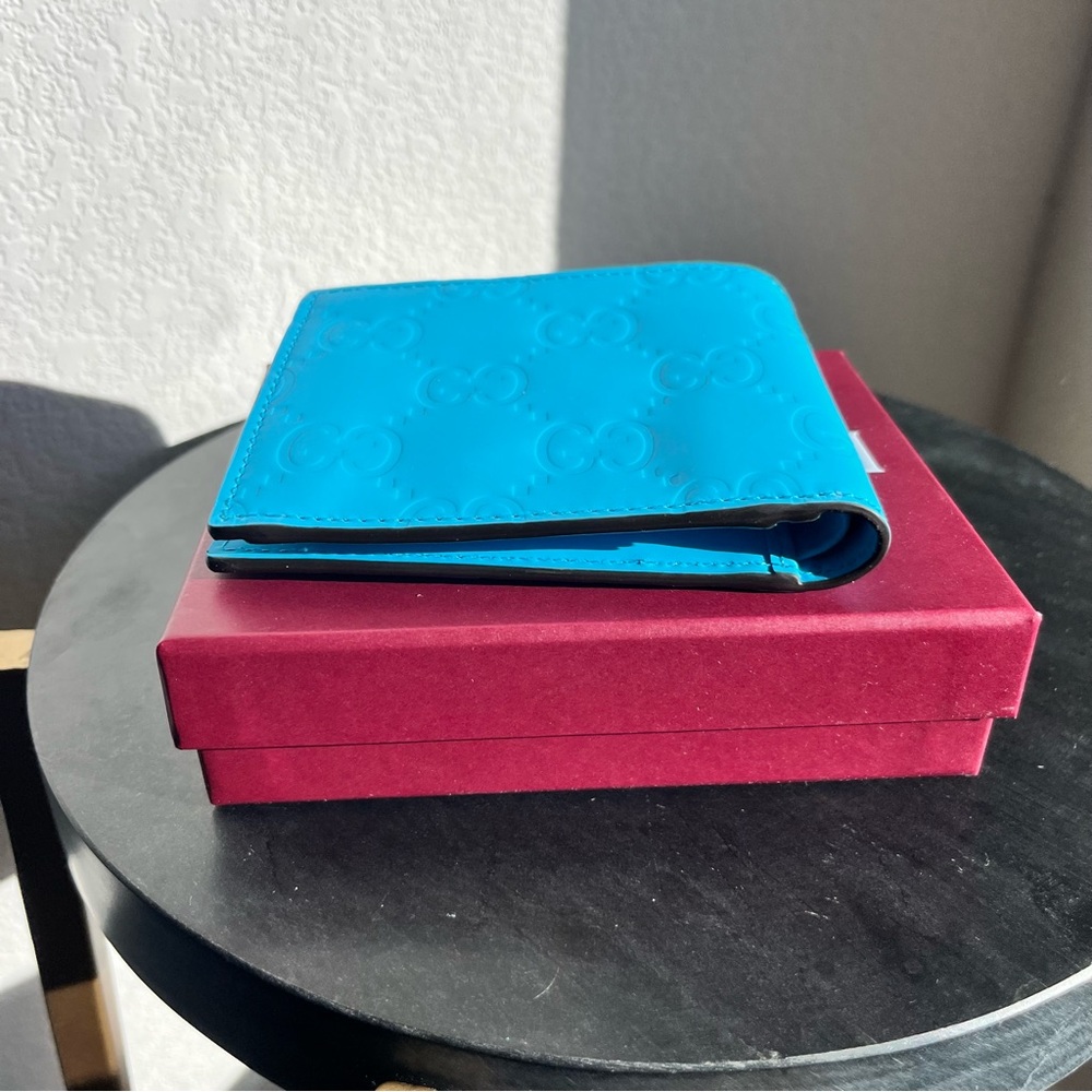 NEW Gucci GG Mens Rubber Effect Bi-fold Wallet - Blue - Picture 10 of 14